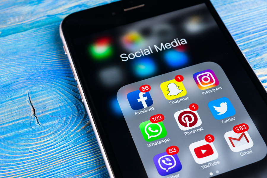 Smartphone screen displaying social media icons